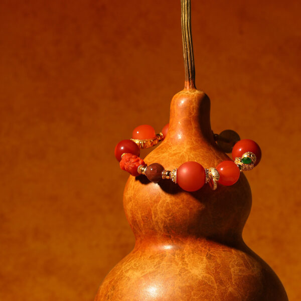 10011 Secret in the Nanhong Bracelet: God of Wealth and Lion Bring You Money