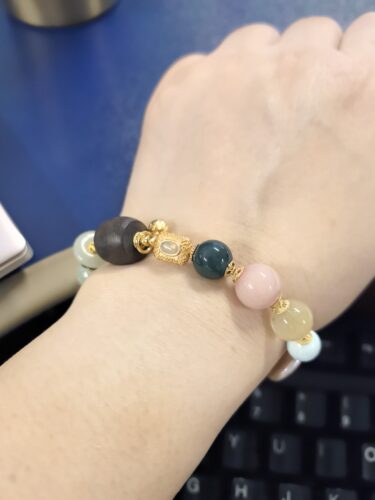 Multi‑Gem Bracelet・A Harmony of Energy & Blessing photo review